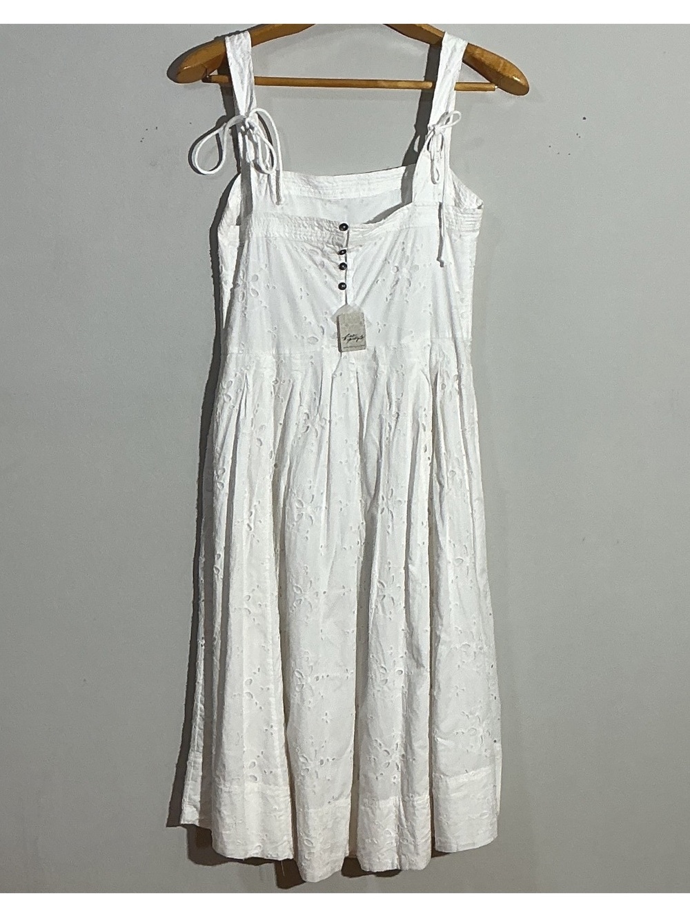 Free People White Eyelet “Primavera” Dress, sz M - Picture 4 of 11